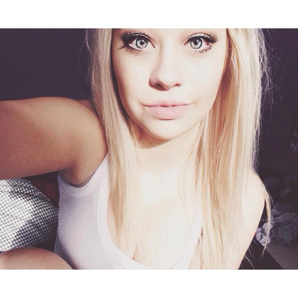 Meet your Posher, Azalia lexi